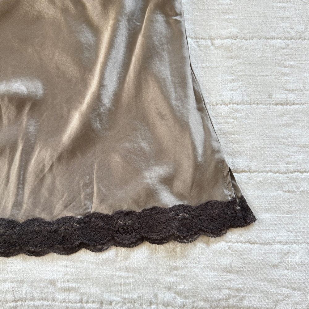 Laura Clement Silk Tank Top • Size: 12 - Picture 4 of 10